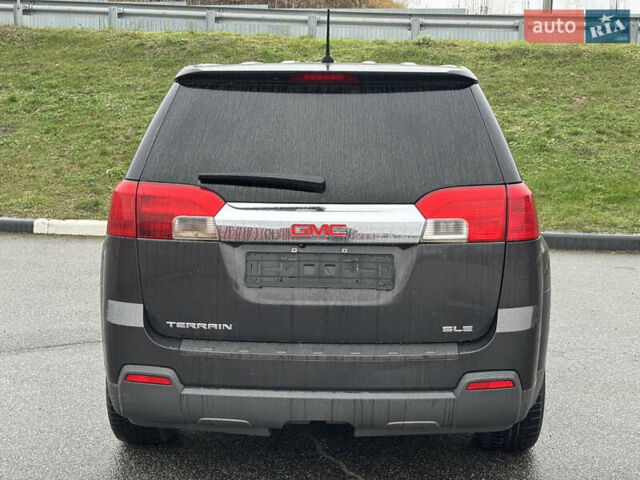 Серый ДжиЭмСи Террейн, объемом двигателя 2.38 л и пробегом 210 тыс. км за 10000 $, фото 5 на Automoto.ua