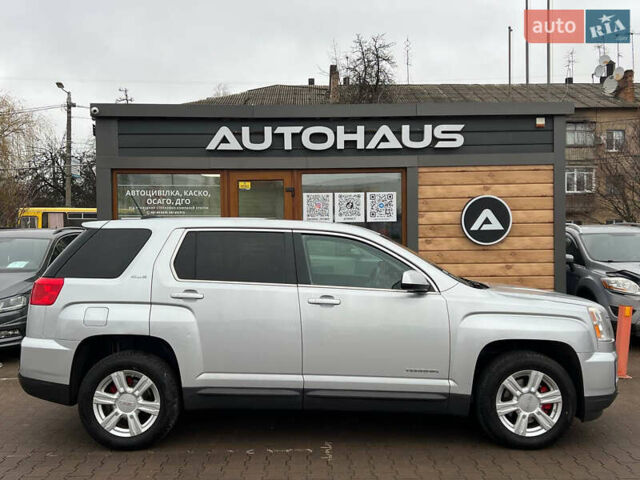 Серый ДжиЭмСи Террейн, объемом двигателя 2.38 л и пробегом 201 тыс. км за 11500 $, фото 3 на Automoto.ua