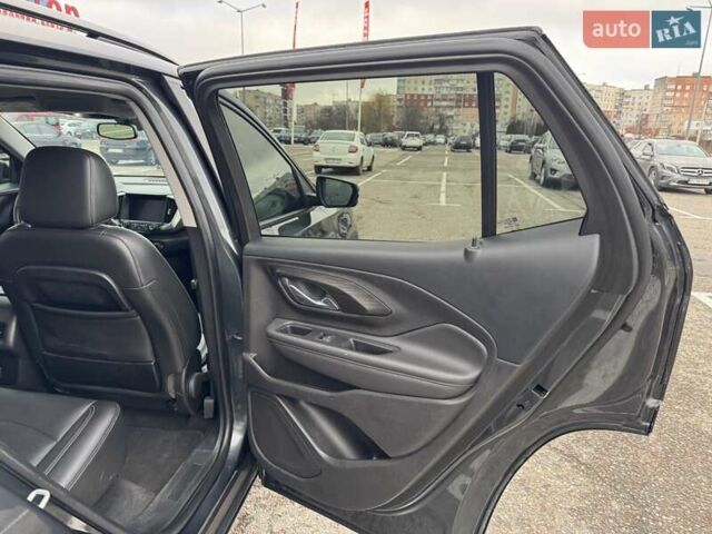 Серый ДжиЭмСи Террейн, объемом двигателя 1.6 л и пробегом 165 тыс. км за 17500 $, фото 13 на Automoto.ua