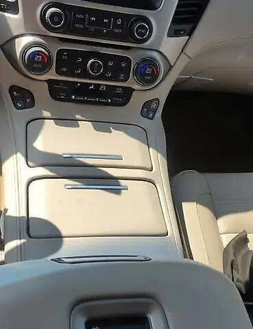 Белый ДжиЭмСи Юкон, объемом двигателя 6.16 л и пробегом 195 тыс. км за 25000 $, фото 3 на Automoto.ua