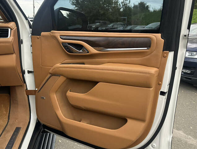 Білий ДжіЕмСі Yukon, об'ємом двигуна 6.16 л та пробігом 3 тис. км за 240000 $, фото 23 на Automoto.ua