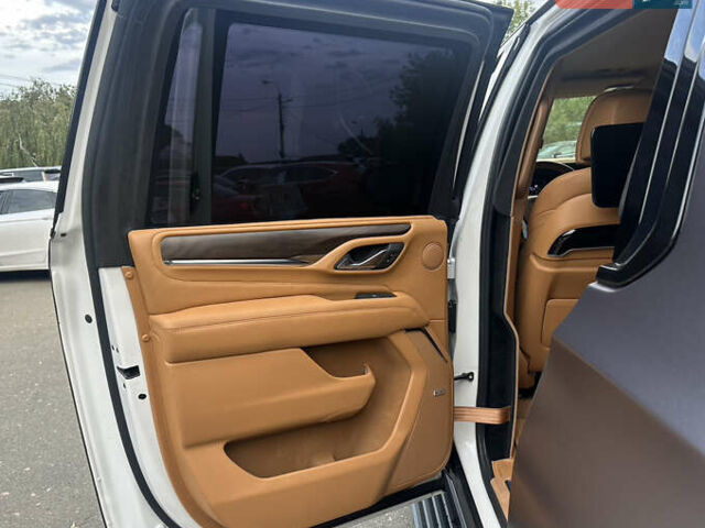 Білий ДжіЕмСі Yukon, об'ємом двигуна 6.16 л та пробігом 3 тис. км за 240000 $, фото 19 на Automoto.ua