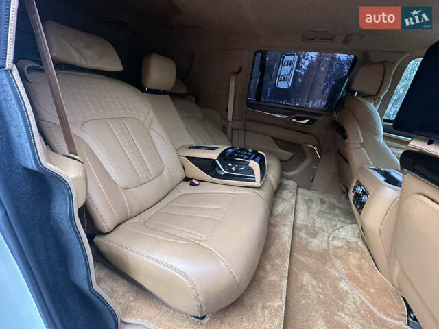 Білий ДжіЕмСі Yukon, об'ємом двигуна 6.16 л та пробігом 3 тис. км за 240000 $, фото 27 на Automoto.ua