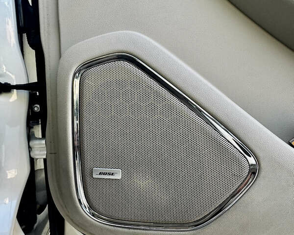 Бежевый ДжиЭмСи Юкон, объемом двигателя 6.2 л и пробегом 172 тыс. км за 25500 $, фото 7 на Automoto.ua