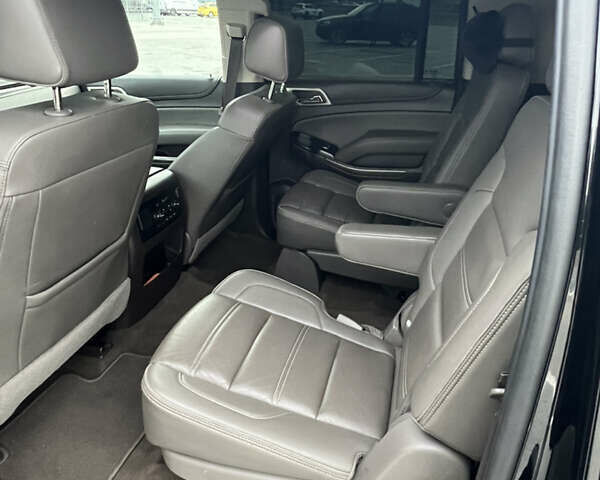 Чорний ДжіЕмСі Yukon, об'ємом двигуна 6.16 л та пробігом 129 тис. км за 25999 $, фото 8 на Automoto.ua