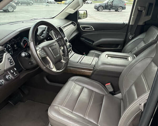 Чорний ДжіЕмСі Yukon, об'ємом двигуна 6.16 л та пробігом 129 тис. км за 25999 $, фото 4 на Automoto.ua