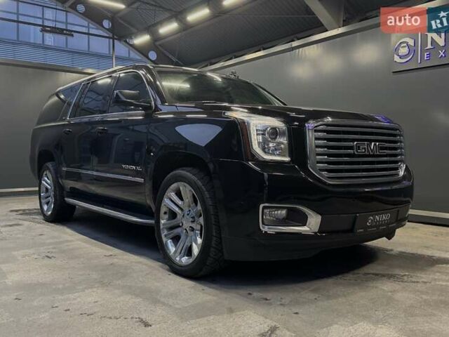 Черный ДжиЭмСи Юкон, объемом двигателя 5.3 л и пробегом 102 тыс. км за 40000 $, фото 22 на Automoto.ua