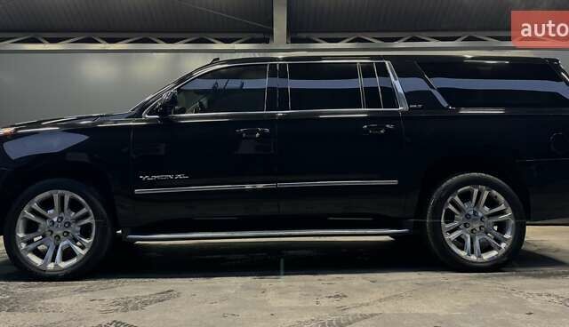 Черный ДжиЭмСи Юкон, объемом двигателя 5.3 л и пробегом 102 тыс. км за 40000 $, фото 7 на Automoto.ua