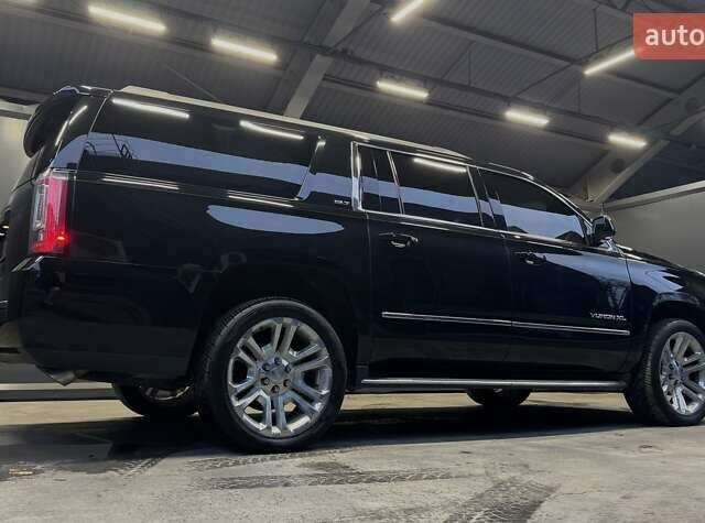 Черный ДжиЭмСи Юкон, объемом двигателя 5.3 л и пробегом 102 тыс. км за 40000 $, фото 17 на Automoto.ua