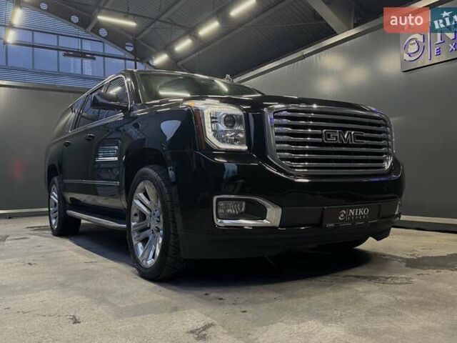 Черный ДжиЭмСи Юкон, объемом двигателя 5.3 л и пробегом 102 тыс. км за 40000 $, фото 24 на Automoto.ua