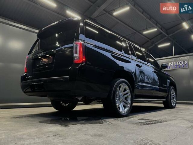 Черный ДжиЭмСи Юкон, объемом двигателя 5.3 л и пробегом 102 тыс. км за 40000 $, фото 15 на Automoto.ua