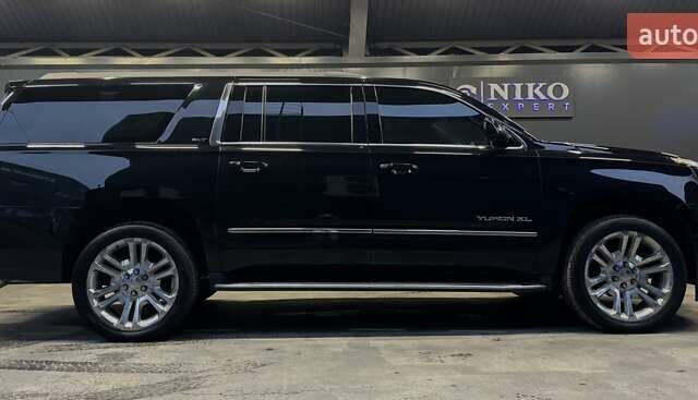 Черный ДжиЭмСи Юкон, объемом двигателя 5.3 л и пробегом 102 тыс. км за 40000 $, фото 19 на Automoto.ua