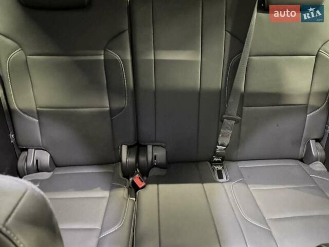 Черный ДжиЭмСи Юкон, объемом двигателя 5.3 л и пробегом 102 тыс. км за 40000 $, фото 37 на Automoto.ua