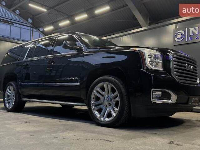 Черный ДжиЭмСи Юкон, объемом двигателя 5.3 л и пробегом 102 тыс. км за 40000 $, фото 21 на Automoto.ua