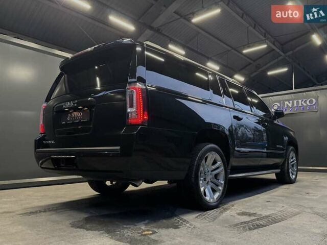 Черный ДжиЭмСи Юкон, объемом двигателя 5.3 л и пробегом 102 тыс. км за 40000 $, фото 13 на Automoto.ua