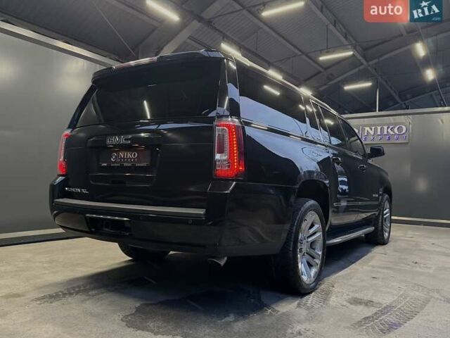 Черный ДжиЭмСи Юкон, объемом двигателя 5.3 л и пробегом 102 тыс. км за 40000 $, фото 11 на Automoto.ua