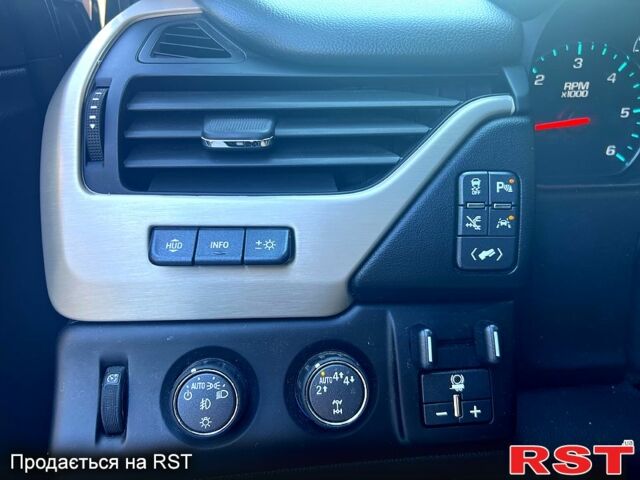 Черный ДжиЭмСи Юкон, объемом двигателя 6.2 л и пробегом 78 тыс. км за 70000 $, фото 9 на Automoto.ua