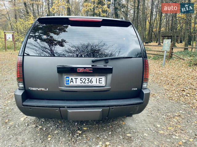 Серый ДжиЭмСи Юкон, объемом двигателя 6.2 л и пробегом 236 тыс. км за 13500 $, фото 11 на Automoto.ua