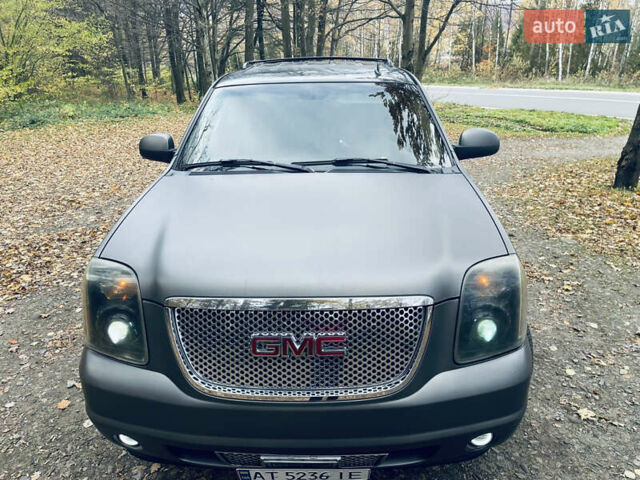 ДжиЭмСи Юкон 2006 в Ивано-Франковске на Automoto.ua Серый ДжиЭмСи Юкон, объемом двигателя 6.16 л и пробегом 236 тыс. км за 15000 $, фото 1 на Automoto.ua