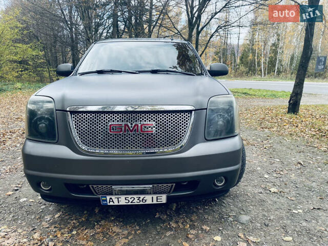 ДжиЭмСи Юкон 2006 в Ивано-Франковске на Automoto.ua Серый ДжиЭмСи Юкон, объемом двигателя 6.16 л и пробегом 236 тыс. км за 15000 $, фото 31 на Automoto.ua