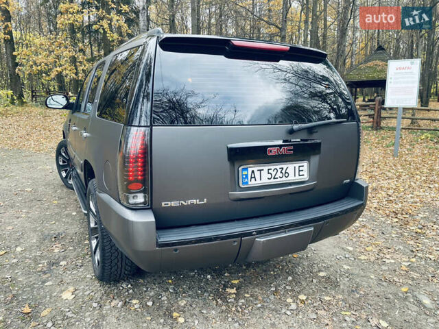 Серый ДжиЭмСи Юкон, объемом двигателя 6.2 л и пробегом 236 тыс. км за 13500 $, фото 9 на Automoto.ua