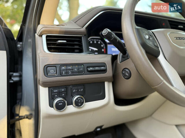 Сірий ДжіЕмСі Yukon, об'ємом двигуна 6.16 л та пробігом 30 тис. км за 83500 $, фото 37 на Automoto.ua