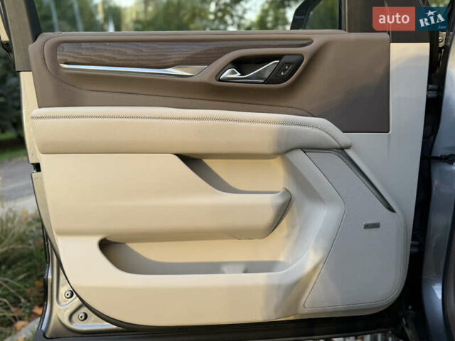 Сірий ДжіЕмСі Yukon, об'ємом двигуна 6.16 л та пробігом 30 тис. км за 83500 $, фото 32 на Automoto.ua
