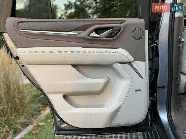 Сірий ДжіЕмСі Yukon, об'ємом двигуна 6.16 л та пробігом 30 тис. км за 83500 $, фото 60 на Automoto.ua