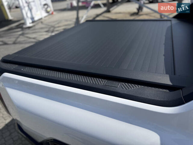 Белый ДжиЭмСи Hummer EV, объемом двигателя 0 л и пробегом 16 тыс. км за 130000 $, фото 7 на Automoto.ua