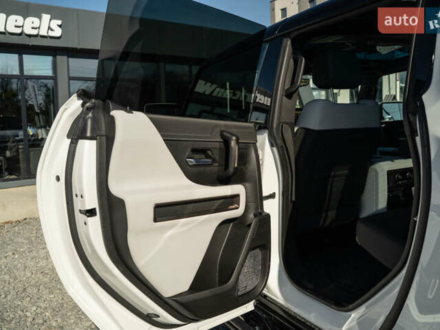 Белый ДжиЭмСи Hummer EV, объемом двигателя 0 л и пробегом 20 тыс. км за 107900 $, фото 65 на Automoto.ua