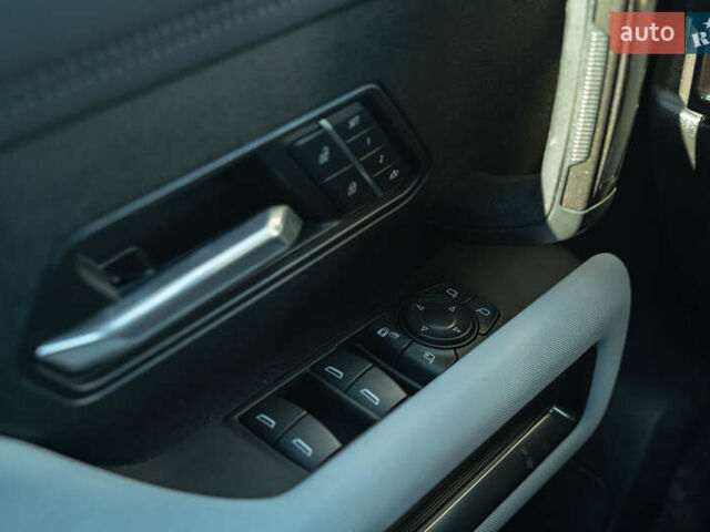 Белый ДжиЭмСи Hummer EV, объемом двигателя 0 л и пробегом 20 тыс. км за 107900 $, фото 34 на Automoto.ua