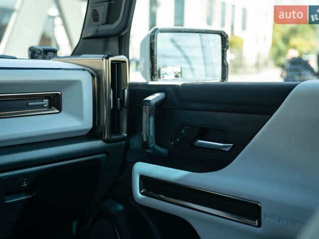 Белый ДжиЭмСи Hummer EV, объемом двигателя 0 л и пробегом 20 тыс. км за 107900 $, фото 56 на Automoto.ua