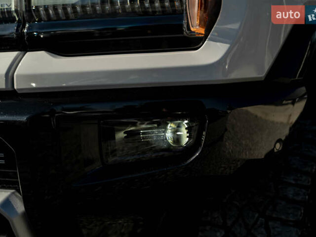 Белый ДжиЭмСи Hummer EV, объемом двигателя 0 л и пробегом 20 тыс. км за 107900 $, фото 23 на Automoto.ua