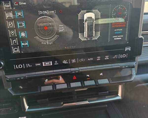 Серый ДжиЭмСи Hummer EV, объемом двигателя 0 л и пробегом 5 тыс. км за 115000 $, фото 13 на Automoto.ua