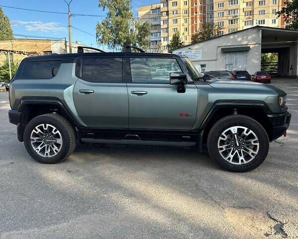Серый ДжиЭмСи Hummer EV, объемом двигателя 0 л и пробегом 5 тыс. км за 115000 $, фото 4 на Automoto.ua
