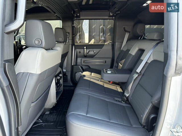 Серый ДжиЭмСи Hummer EV, объемом двигателя 0 л и пробегом 7 тыс. км за 99000 $, фото 33 на Automoto.ua