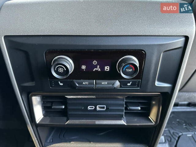 Серый ДжиЭмСи Hummer EV, объемом двигателя 0 л и пробегом 7 тыс. км за 99000 $, фото 17 на Automoto.ua