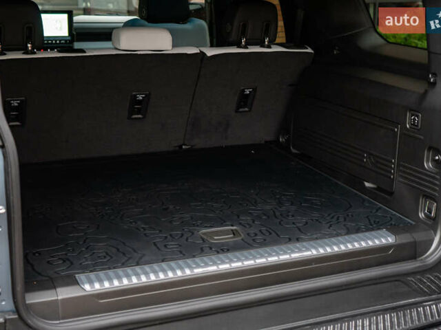 Синий ДжиЭмСи Hummer EV, объемом двигателя 0 л и пробегом 1 тыс. км за 150000 $, фото 7 на Automoto.ua