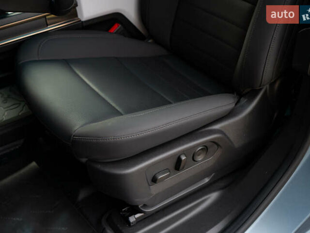 Синий ДжиЭмСи Hummer EV, объемом двигателя 0 л и пробегом 1 тыс. км за 150000 $, фото 31 на Automoto.ua