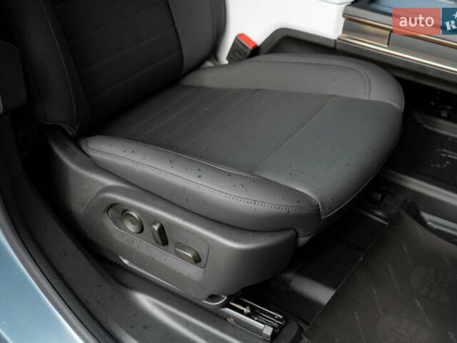 Синий ДжиЭмСи Hummer EV, объемом двигателя 0 л и пробегом 1 тыс. км за 150000 $, фото 42 на Automoto.ua