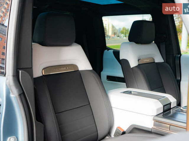 Синий ДжиЭмСи Hummer EV, объемом двигателя 0 л и пробегом 1 тыс. км за 150000 $, фото 43 на Automoto.ua