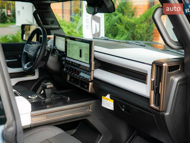 Синий ДжиЭмСи Hummer EV, объемом двигателя 0 л и пробегом 1 тыс. км за 150000 $, фото 36 на Automoto.ua
