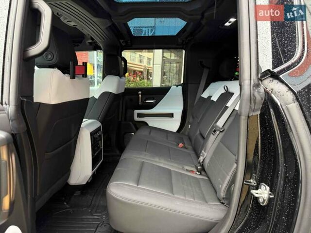 Чорний ДжіЕмСі Hummer EV SUV, об'ємом двигуна 0 л та пробігом 11 тис. км за 103900 $, фото 50 на Automoto.ua