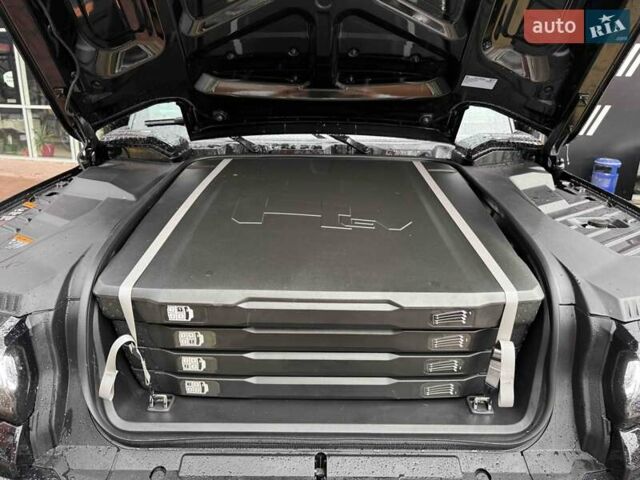 Чорний ДжіЕмСі Hummer EV SUV, об'ємом двигуна 0 л та пробігом 11 тис. км за 103900 $, фото 74 на Automoto.ua