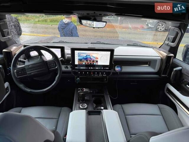 Чорний ДжіЕмСі Hummer EV SUV, об'ємом двигуна 0 л та пробігом 11 тис. км за 103900 $, фото 54 на Automoto.ua