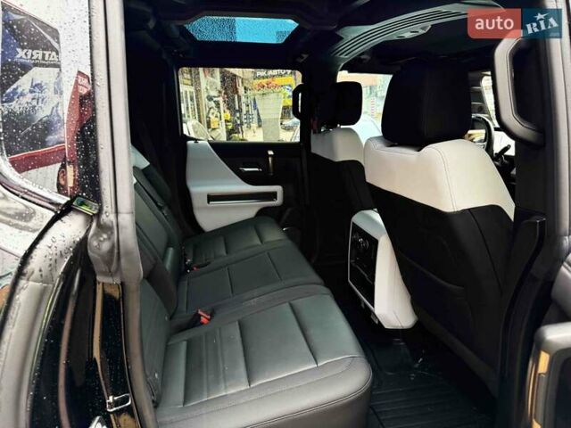 Чорний ДжіЕмСі Hummer EV SUV, об'ємом двигуна 0 л та пробігом 11 тис. км за 103900 $, фото 60 на Automoto.ua