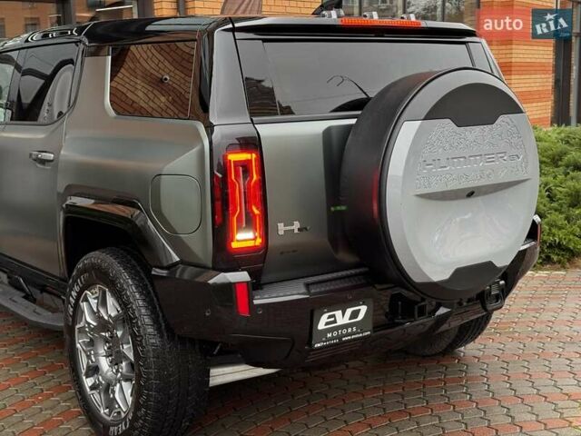 Зеленый ДжиЭмСи Hummer EV SUV, объемом двигателя 0 л и пробегом 4 тыс. км за 145000 $, фото 6 на Automoto.ua