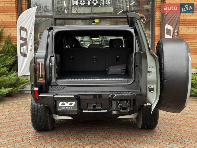 Зеленый ДжиЭмСи Hummer EV SUV, объемом двигателя 0 л и пробегом 4 тыс. км за 145000 $, фото 9 на Automoto.ua