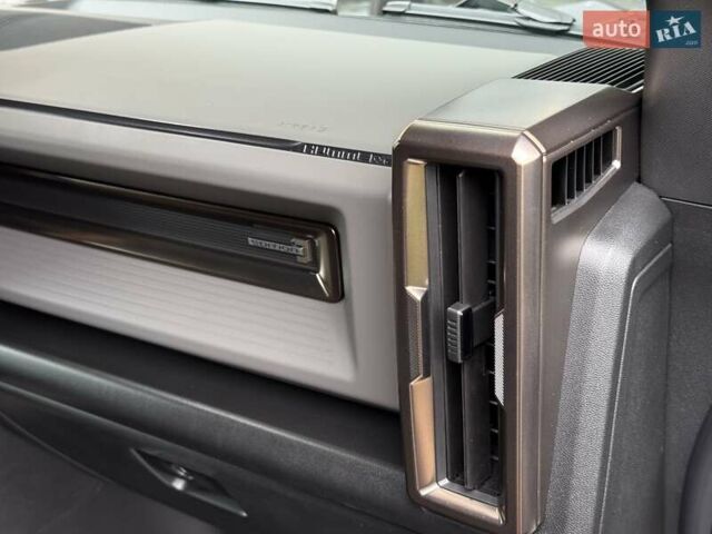 Зеленый ДжиЭмСи Hummer EV SUV, объемом двигателя 0 л и пробегом 4 тыс. км за 145000 $, фото 31 на Automoto.ua