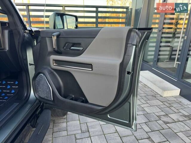 Зеленый ДжиЭмСи Hummer EV SUV, объемом двигателя 0 л и пробегом 10 тыс. км за 95900 $, фото 37 на Automoto.ua